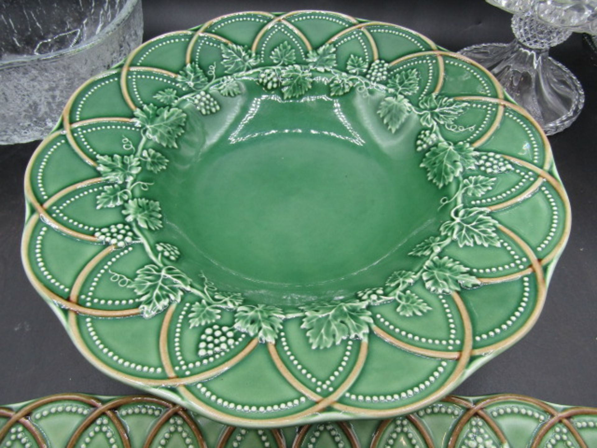 Portuguese pheasant platter and bowl decorated with vines along with 2 glass dishes - Image 2 of 5