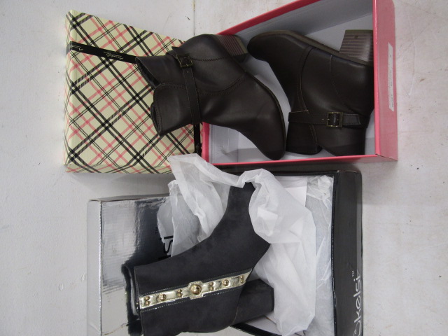 2 pairs ladies boots size 5