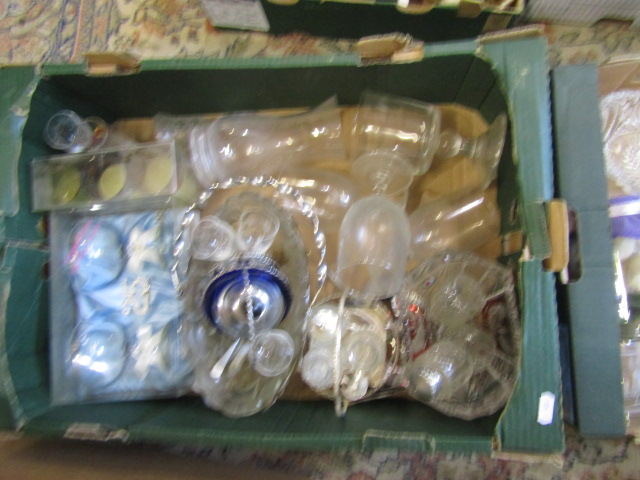 A stillage of china, glass sundry household items stillage not included and all items must be - Image 6 of 21