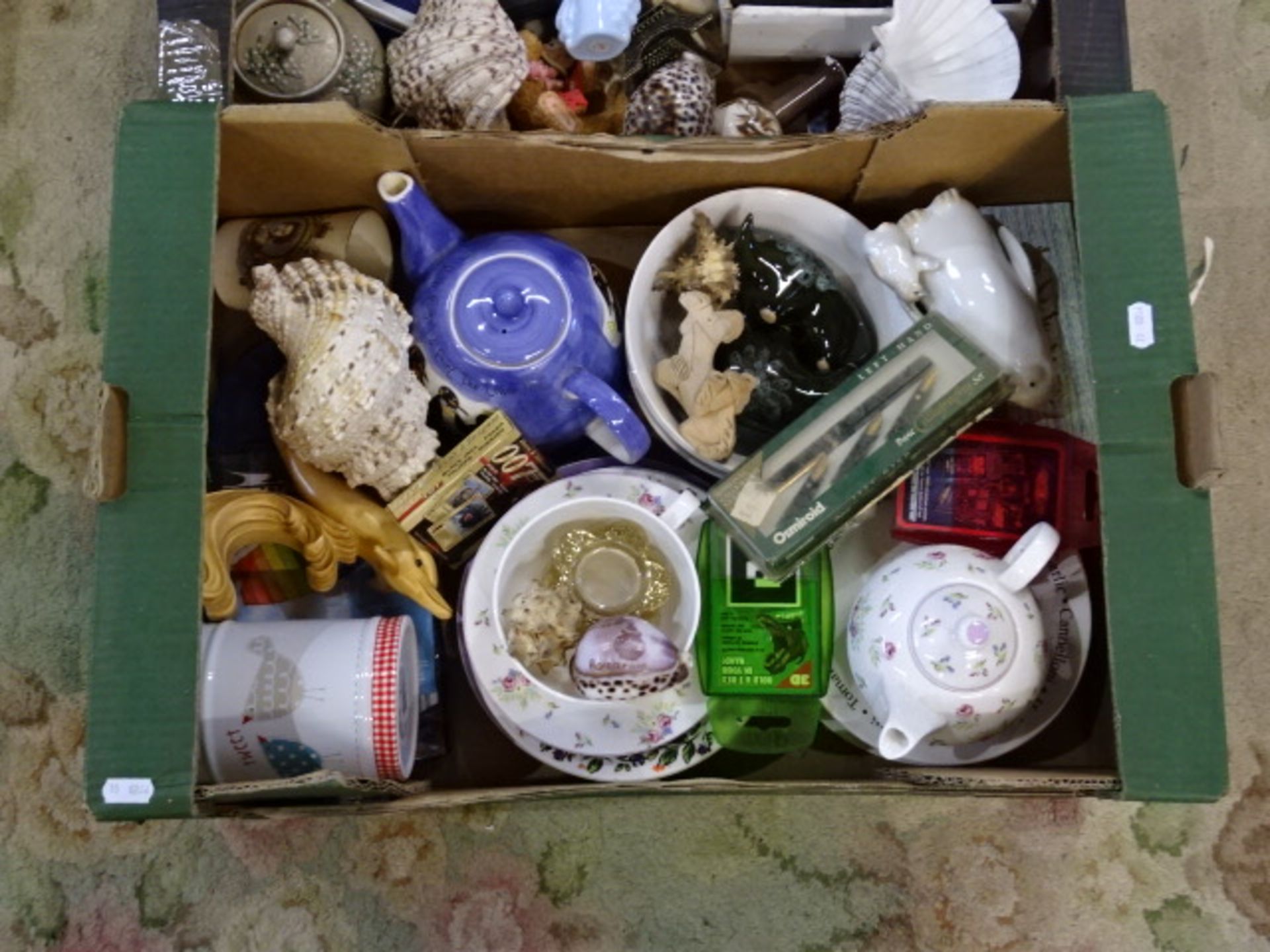 Stillage containing glass, china and collectables etc (contents only stillage not included) - Image 12 of 18