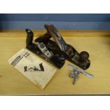 2 Stanley hand planes, RB10 and Bailey