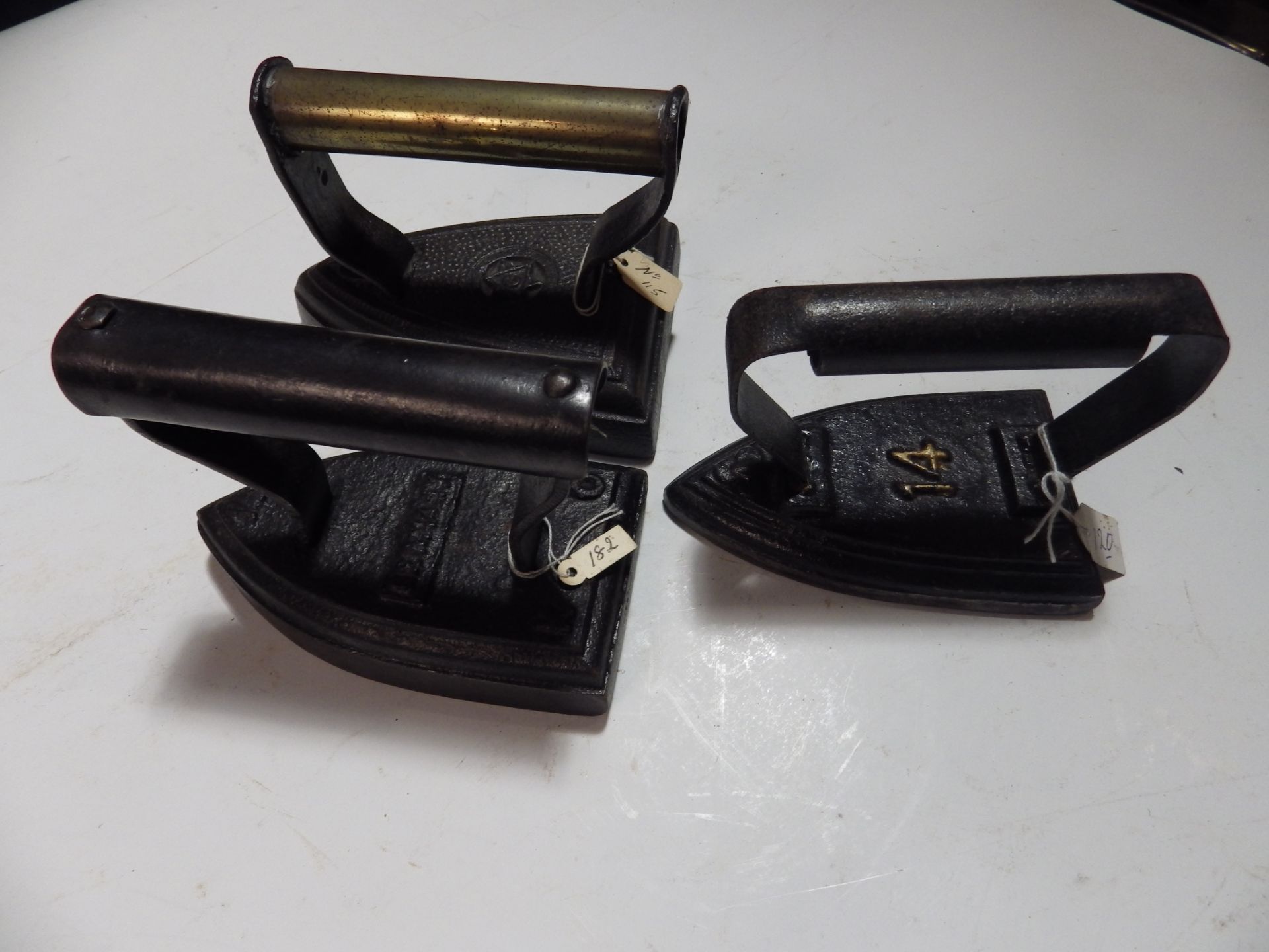 6 various sad/flat irons to incl E D Sheldon & Co no 8, Silversters patent salter no 8 etc - Image 3 of 3