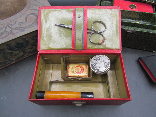 Antique sewing boxes inc Victorian fold out box - Bild 8 aus 17