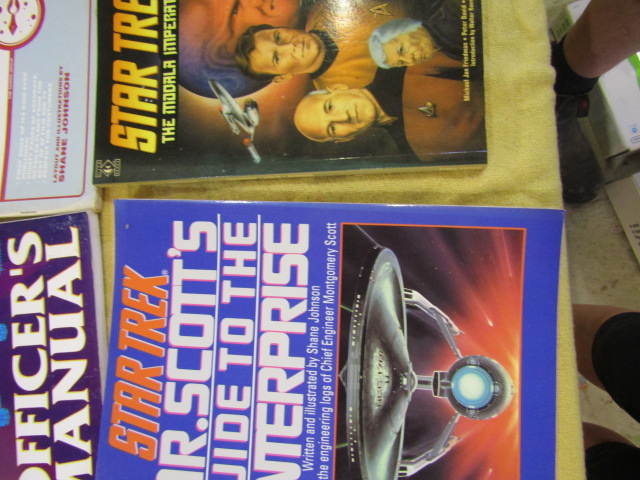 Star Trek books - Image 4 of 4