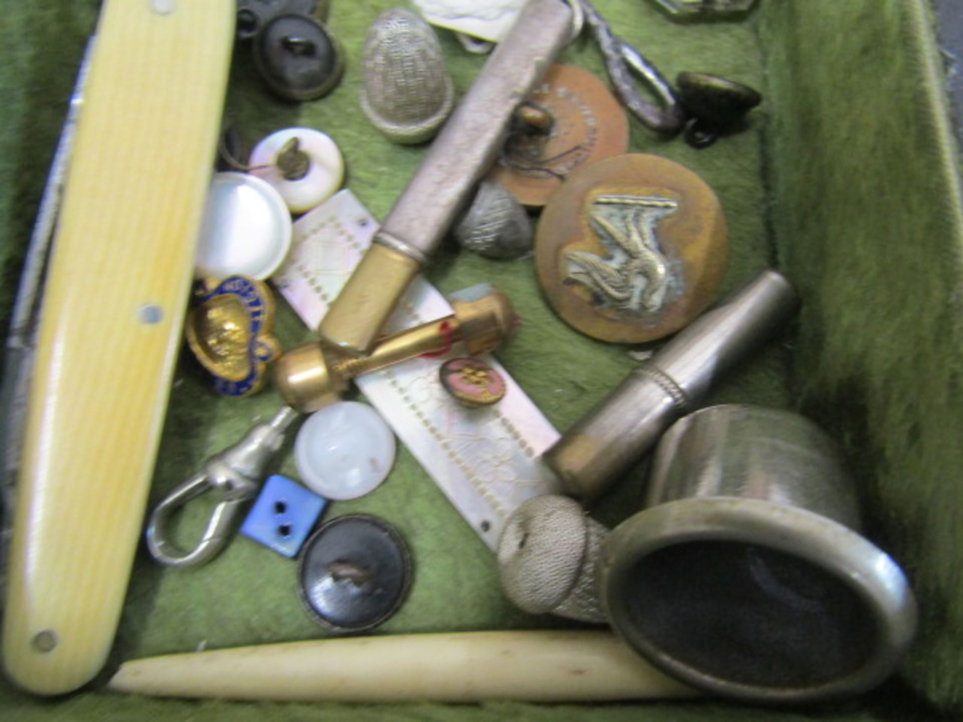 vintage sewing boxes with contents inc hatpins and small jade? dog - Image 13 of 19