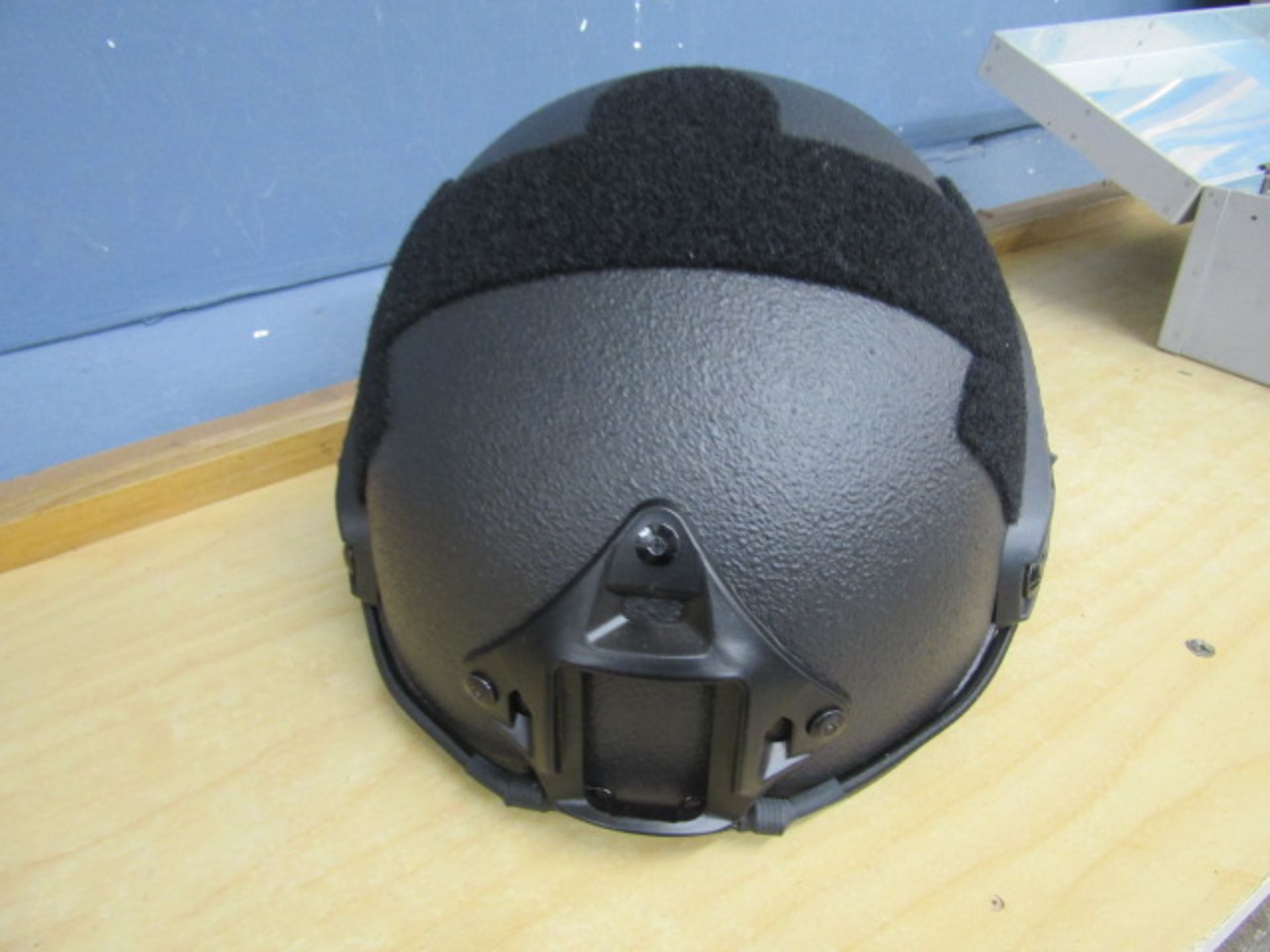 Kevlar (Aramid) ballistic FAST helmet with copy of test report- large size, unused - Image 3 of 5