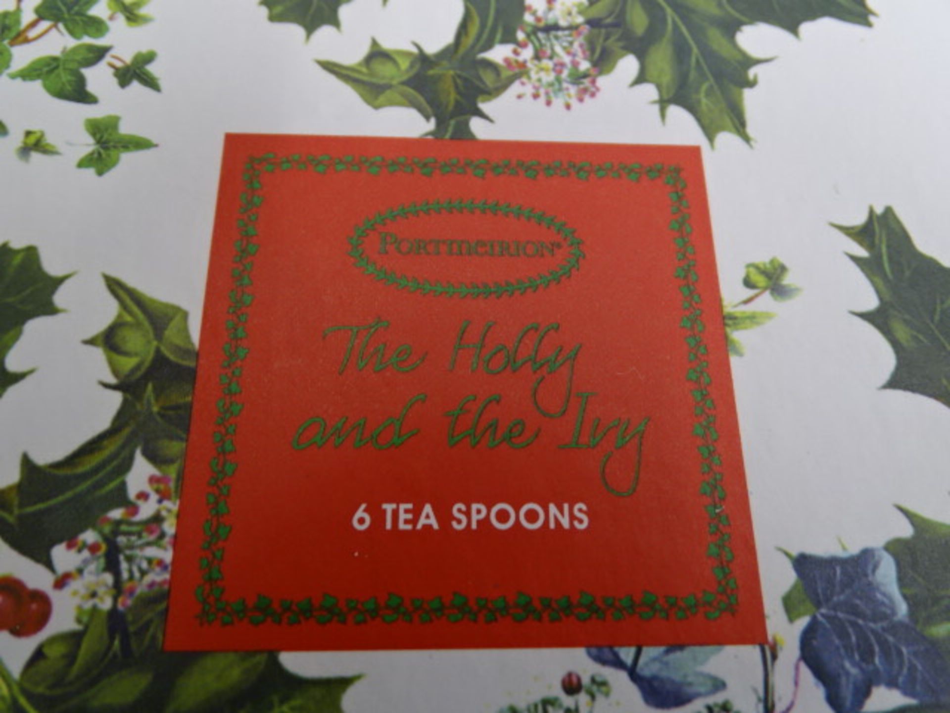 Portmeirion 'The Holly and the Ivy' boxed teaspoons, pastry forks and cake slice - Image 3 of 5