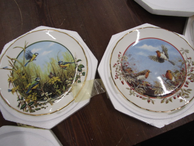 Collection of picture plates inc Royal Doulton farming and birds part sets - Image 10 of 11