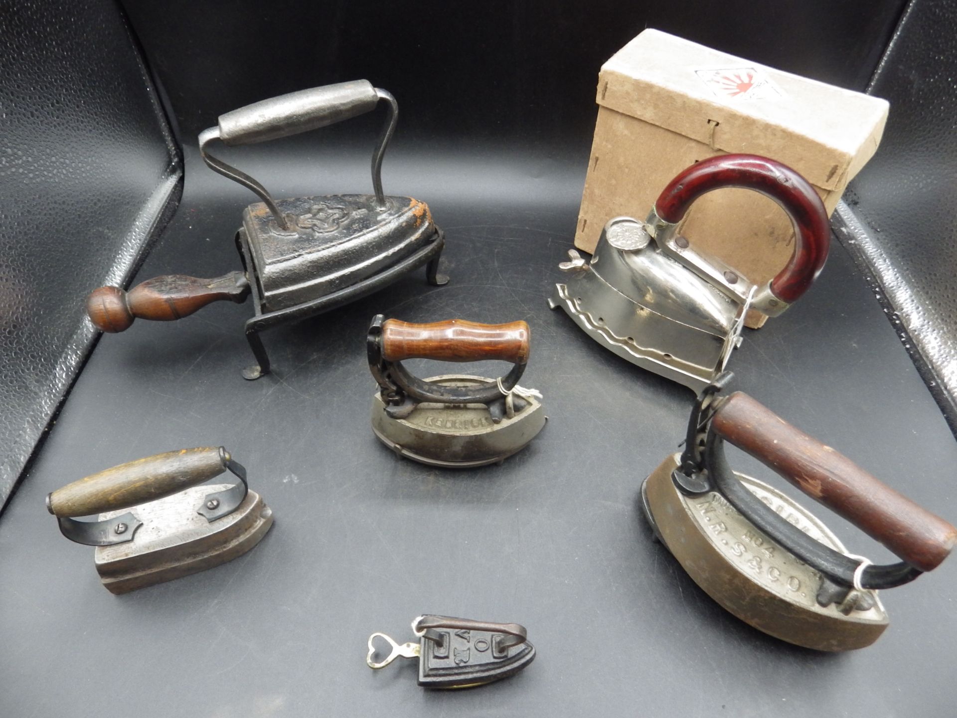 5 assorted flat/sad irons to incl Kendrick No.1 lace iron, N R S & Co Sensible No 4 iron made in the