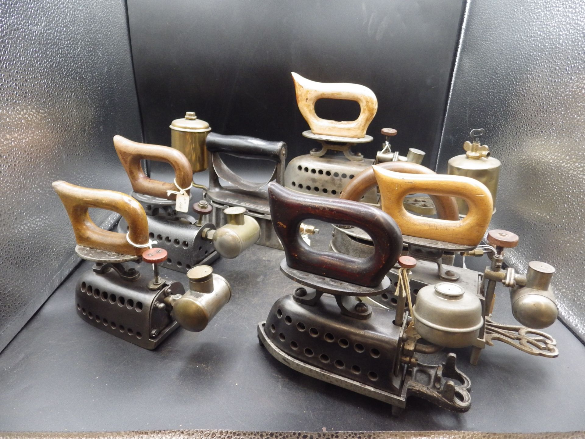 7 spirit heated irons etc to include Imperial Brass Co, Wama, Omega, The Monitor, Brilliant - Image 7 of 8