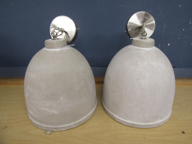 A pair large stoneware lightshades 26cmDia - Bild 2 aus 3