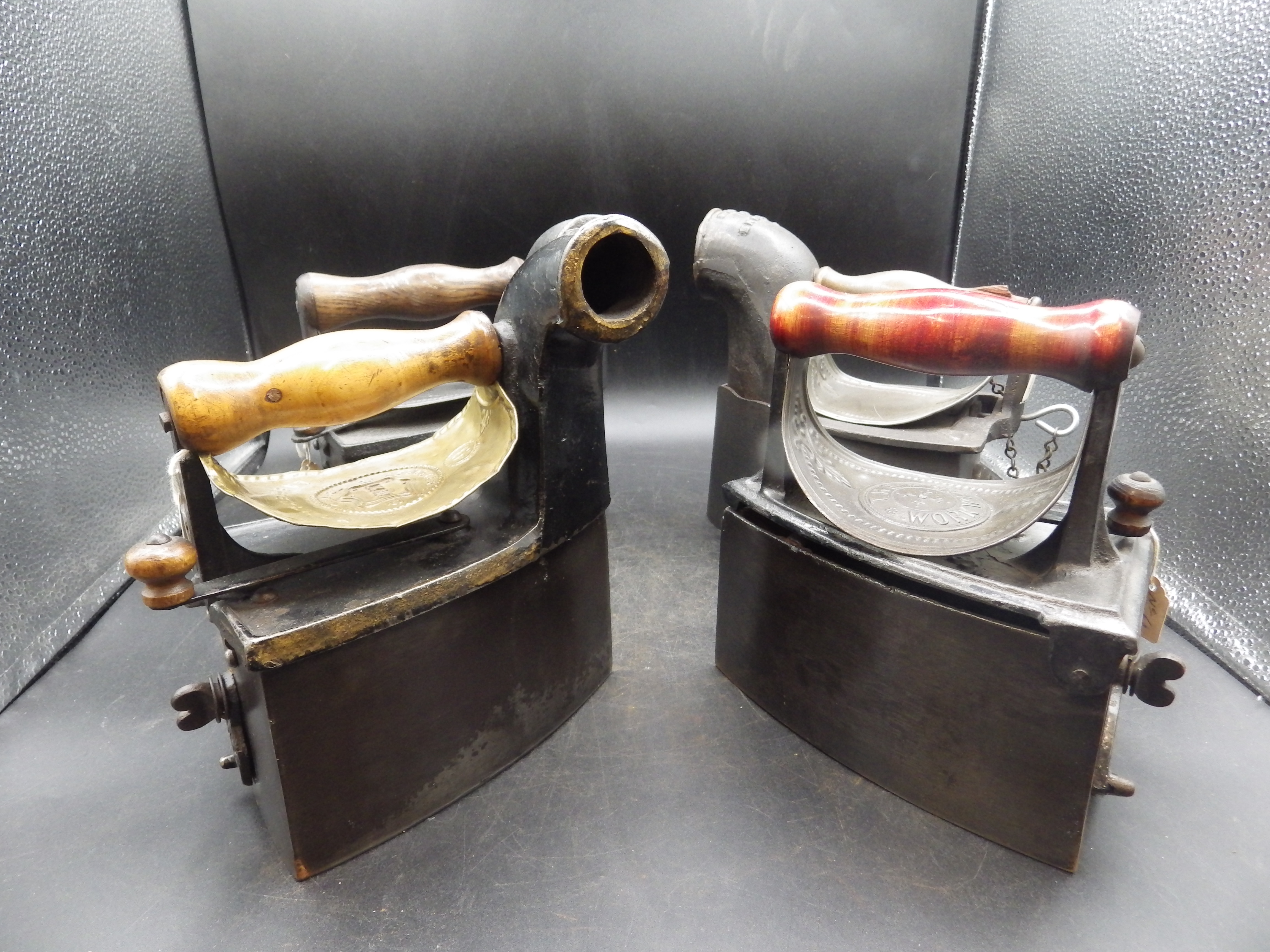 4 charcoal box irons with heat shields to incl Lync La Esperanza, The Workwell etc - Image 2 of 5
