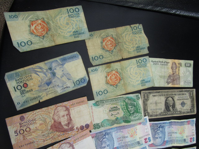 Foreign bank notes - Bild 2 aus 3