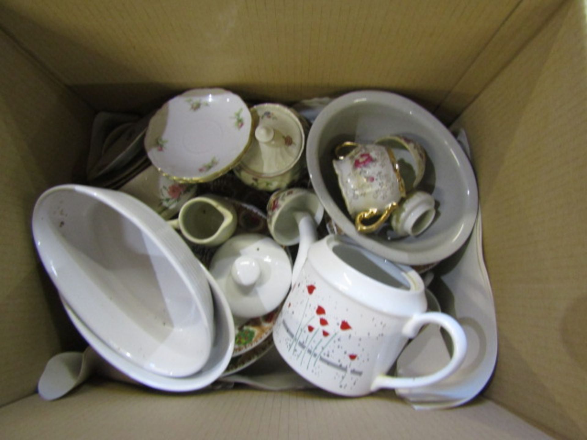 A stillage of china, glass and sundry items Stillage not included and all items must be removed - Image 15 of 15