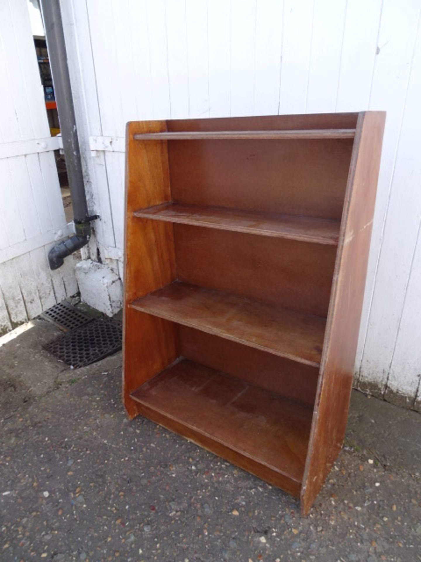 Bookcase H92cm W62cm D30cm approx