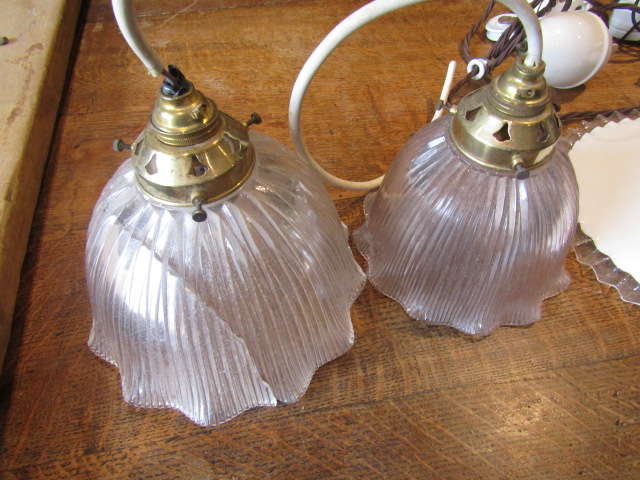 French drop lights with porcelain fixings plus a pair vintage glass shades (one cracked) - Image 5 of 5