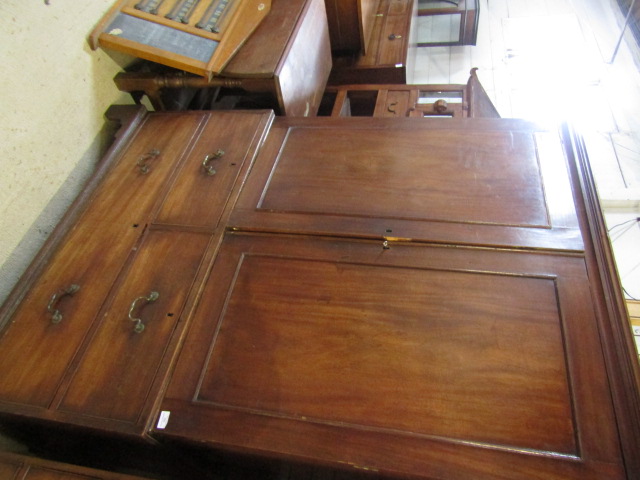 Mahogany linen press/cupboard with brass handles (needs some restoration, beading missing around - Image 5 of 13