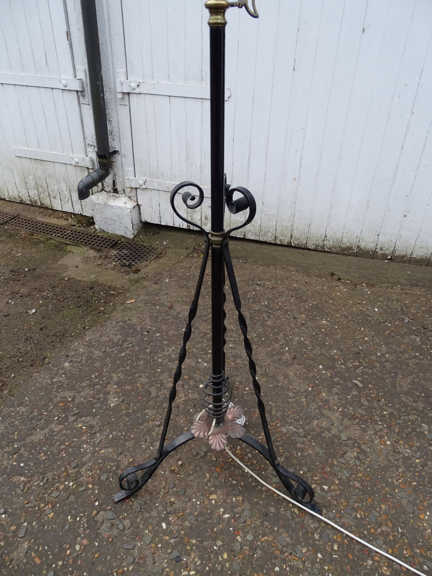 Wrought iron adjustable floor lamp (no plug) - Image 2 of 3