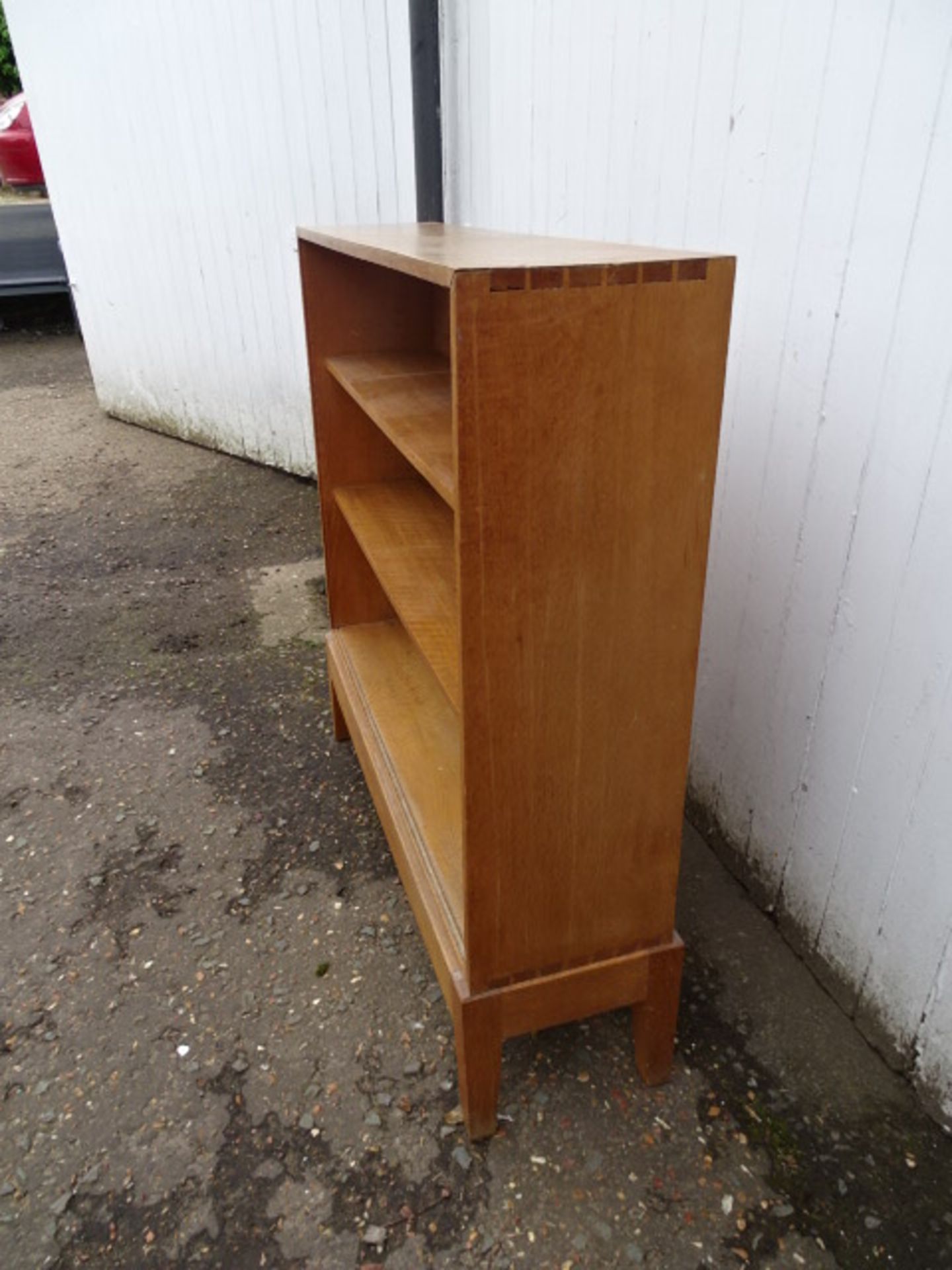 Oak bookcase on legs with dovetailed corners H94cm W92cm D26cm approx - Image 2 of 3