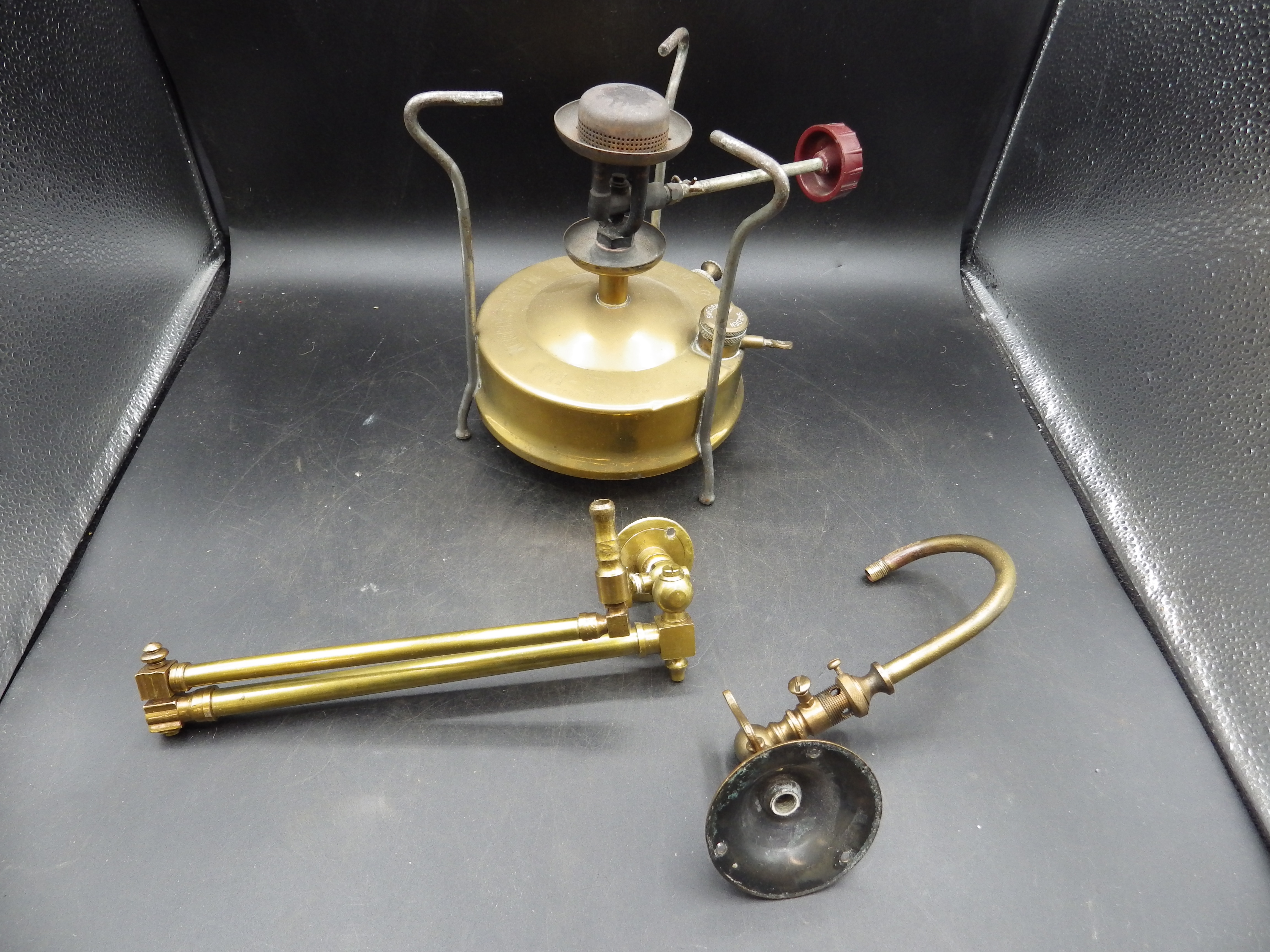 2 assorted brass gas wall sconces together with Primus No.5 brass paraffin stove, made in Sweden