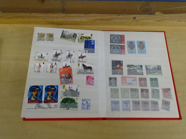 2 Stamp albums containing mostly Great British stamps - Image 7 of 12