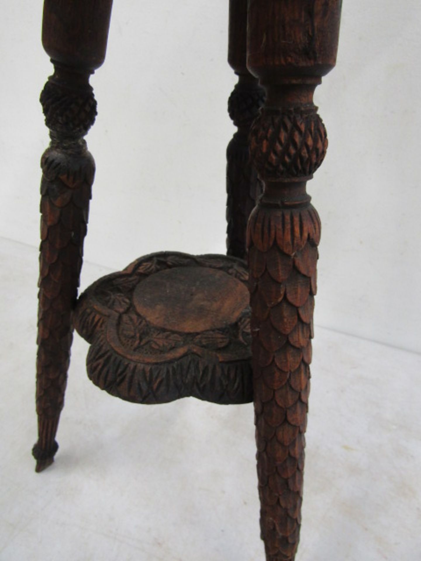 Anglo Indian small carved occasion table - Image 4 of 4