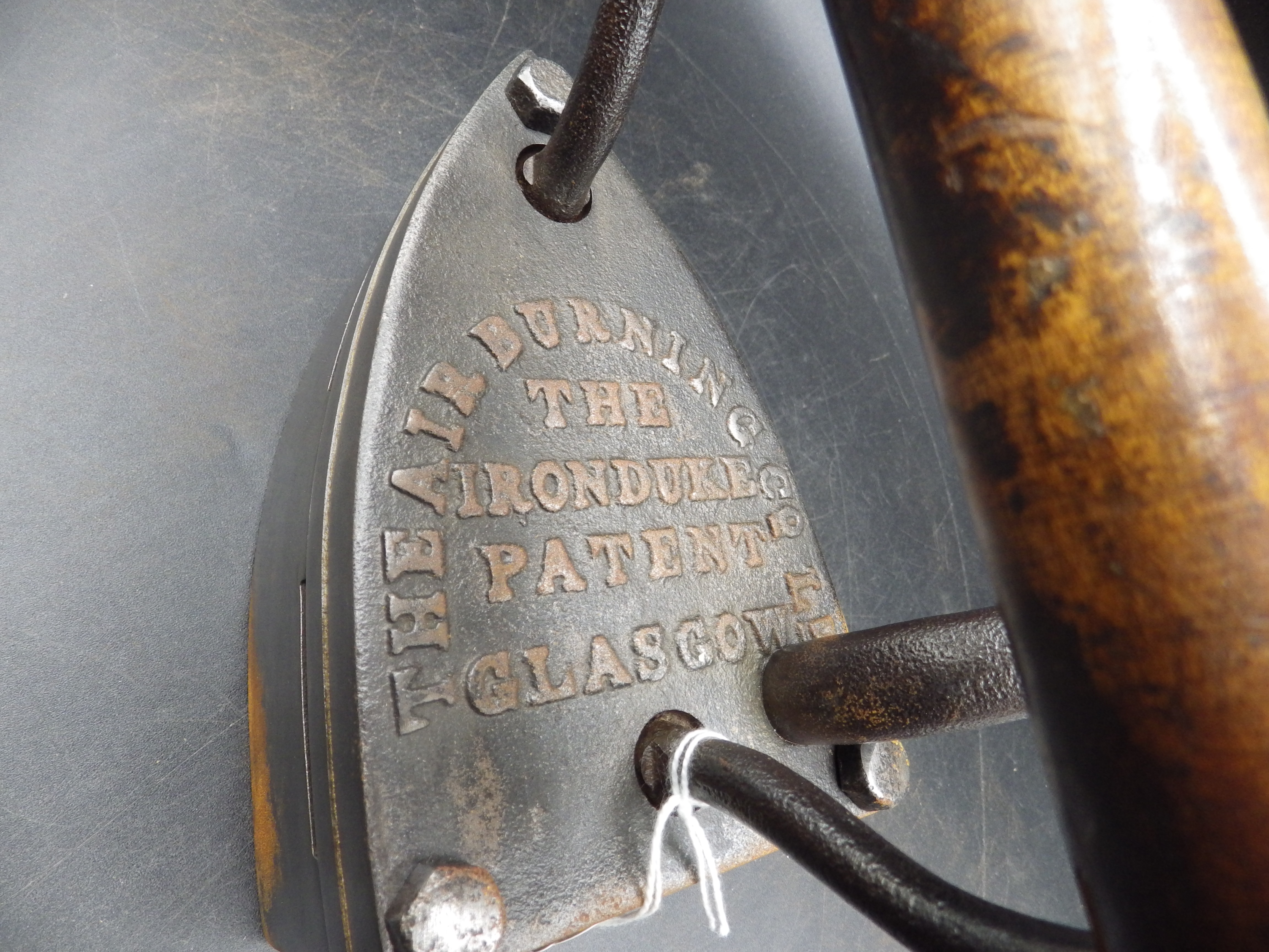 The Air Burning Co Ltd The Ironduke Patent Glasgow gas iron - Image 2 of 5