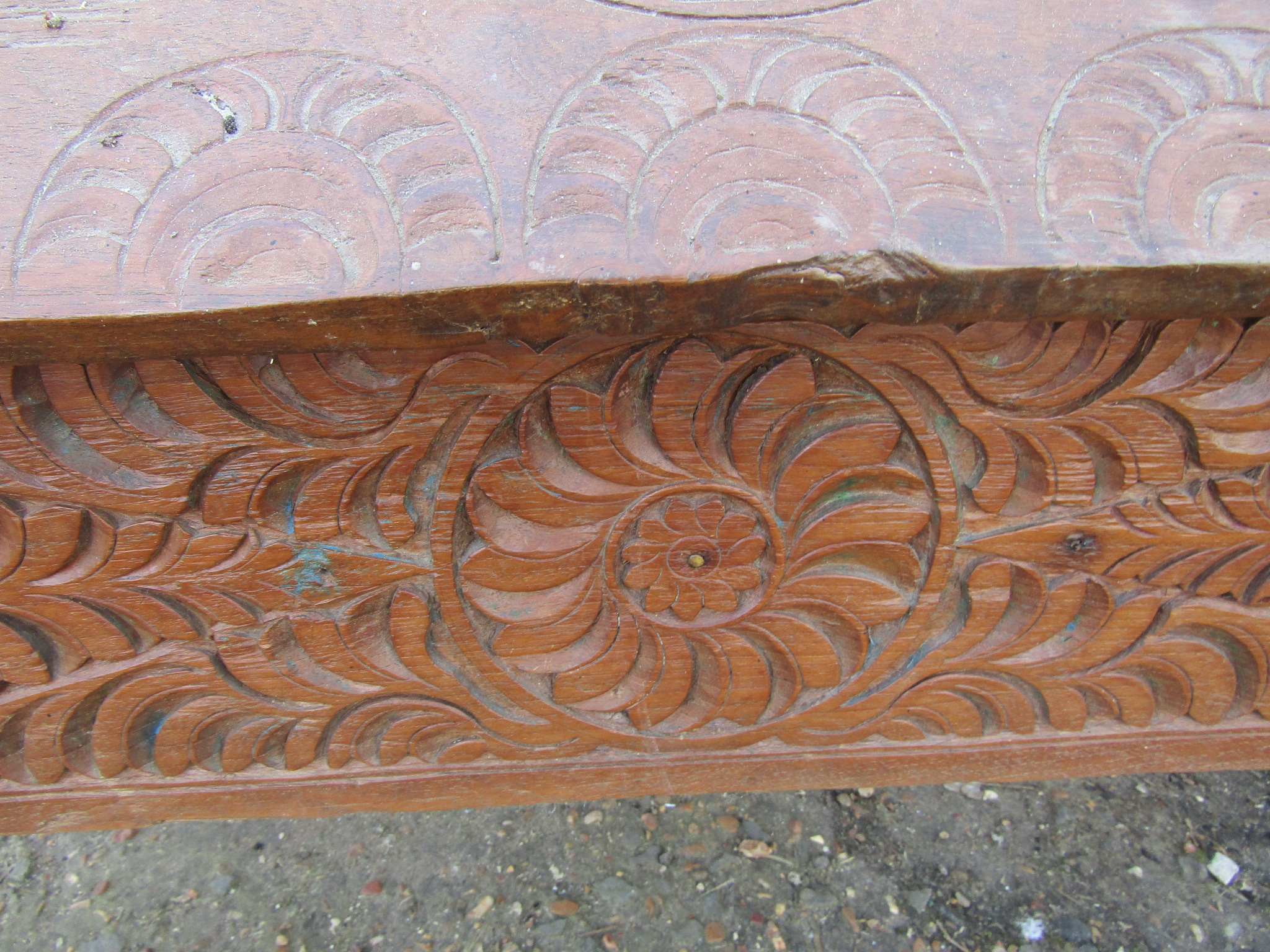 Balinese Brides Dowry chest with hand carved detail H80cm W96cm D50cm approx - Image 4 of 5