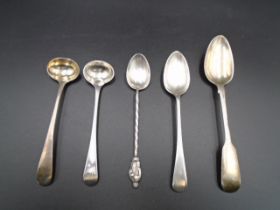 5 silver spoons - 2 x Georgian condiment spoons 1798,1799, 1 x Apostle spoon Birmingham 1904, 1 x