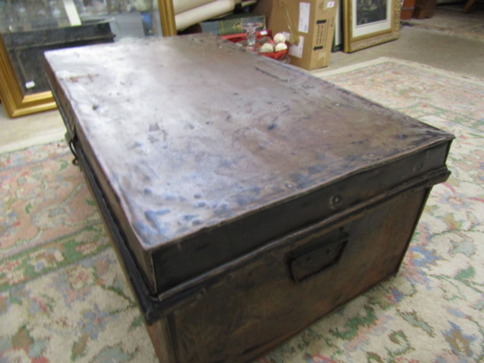 metal chest - Image 2 of 4
