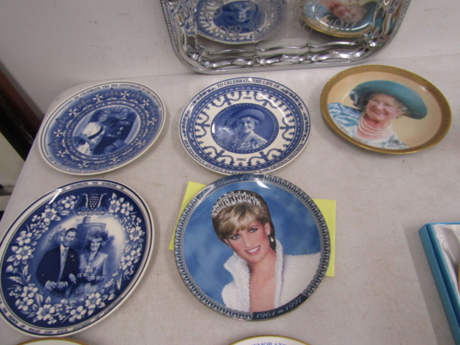 Commemorative plates, a vase and plated tray - Image 3 of 5