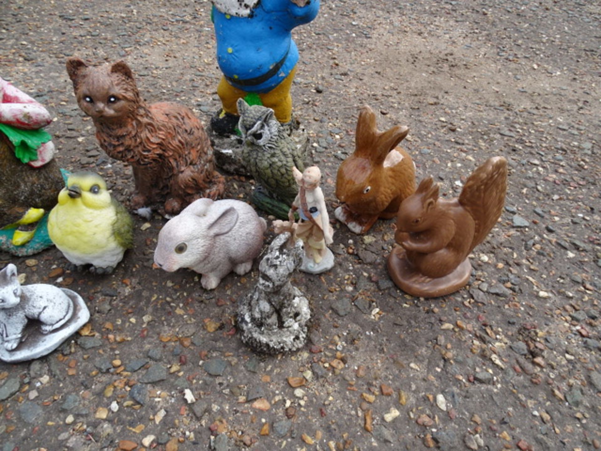 14 Garden ornaments - Image 2 of 3