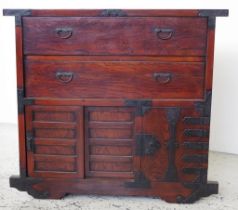 Eastern storage chest