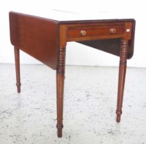 Georgian mahogany Pembroke table