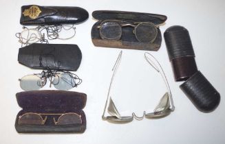 Five pairs of early spectacle / pince nez