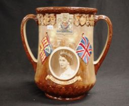 Royal Doulton Queen Elizabeth II loving cup