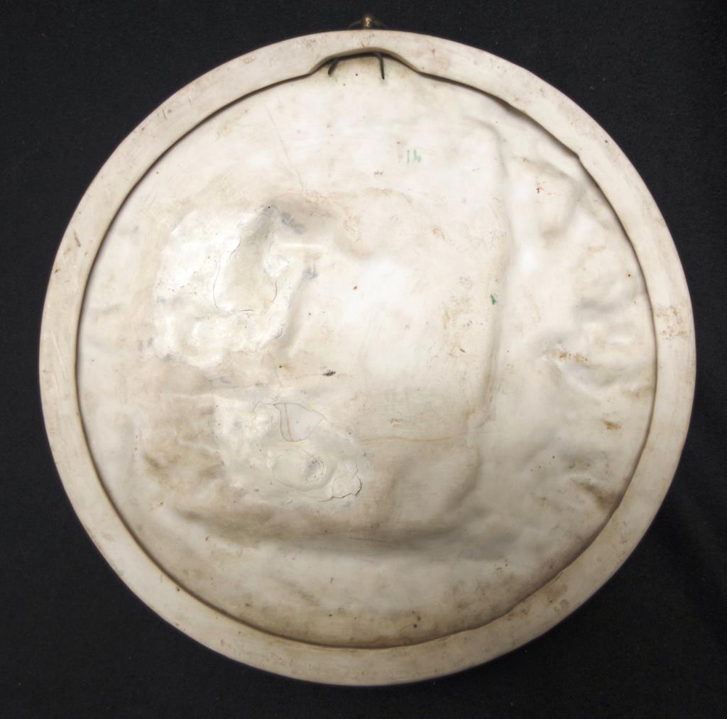 Continental in relief figural ceramic wall plaque - Image 2 of 2