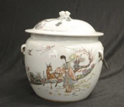 Chinese late Qing large lidded tureen