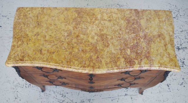 French Louis XV style Bombe commode - Image 2 of 4