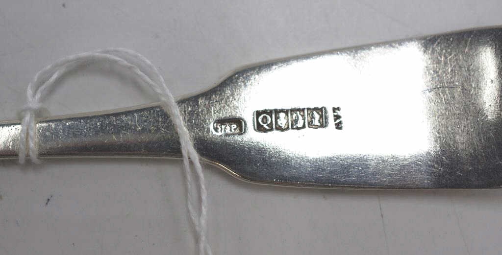 Irish sterling silver table spoon - Image 3 of 3