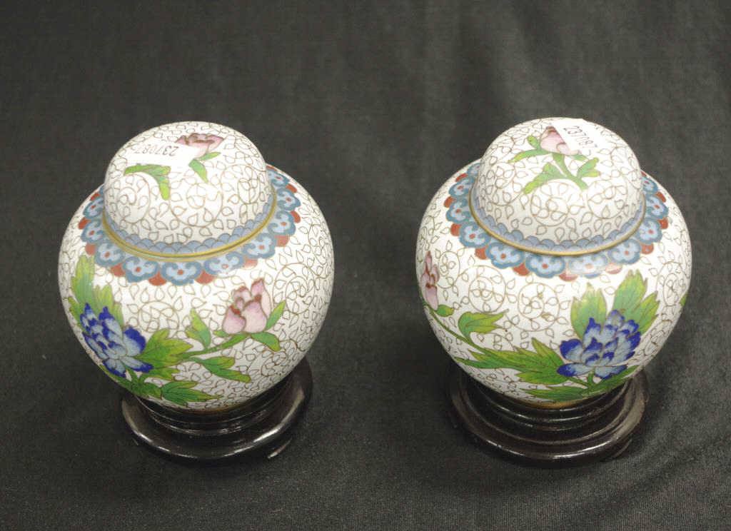 Pair of Chinese cloisonne lidded ginger jars - Image 2 of 3