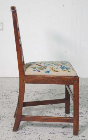 Georgian oak ladder back chair - Image 3 of 3