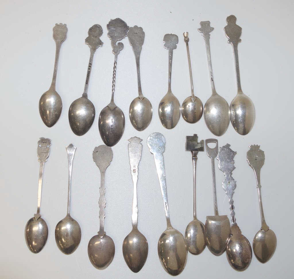 Collection silver souvenir teaspoons - Image 2 of 2