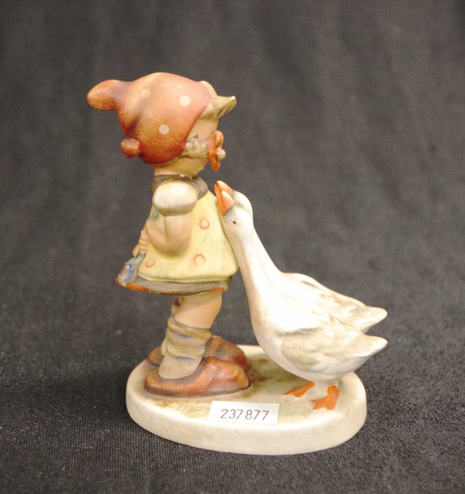 Goebel Hummel young girl with ducks figurine - Image 2 of 3