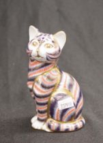 Royal Crown Derby "Imari"cat paperweight