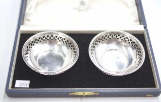 Pair of Hardy Bros Australian stg silver dishes