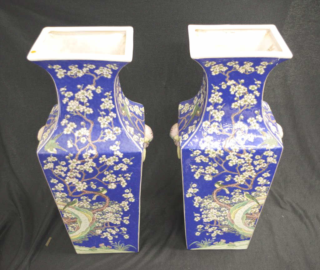 Pair of large Chinese pottery vases - Image 2 of 5