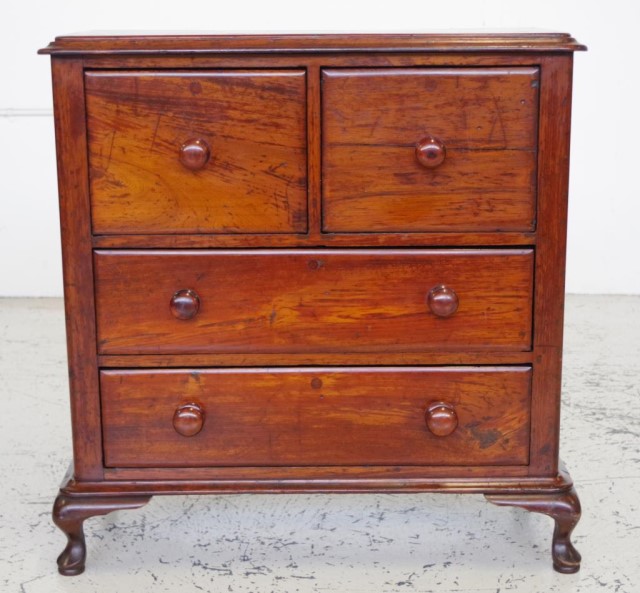 Small colonial cedar chest of drawers