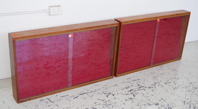 Pair of display cases suitable for wall mounting - Image 2 of 2