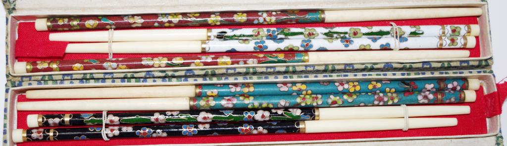 Four sets of Chinese cloisonne chopsticks - Image 2 of 4